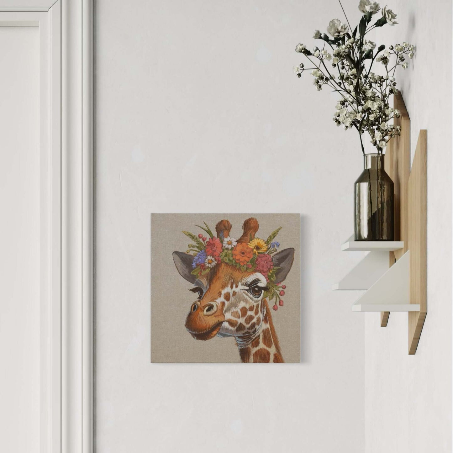 Handgemaltes Giraffenkunstwerk mit Blumen auf Leinwand, 30x30 cm, modernes Tierporträt.